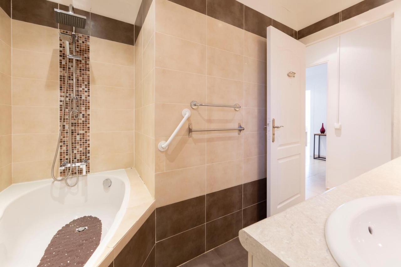 Апартаменты Robert Soleau Bright Design Flat Center Of Антиб Экстерьер фото